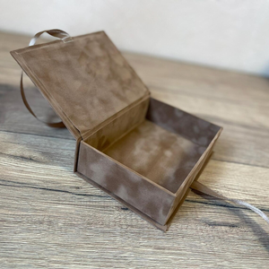 Cajas de Regalo Magnéticas Plegables Cubiertas de Terciopelo de Tamaño Personalizado para Joyería, Cajas de Regalo de Gamuza para Negocios VIP - Product Image 2