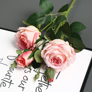 Grandi Rose Artificiali in Seta LUYI, 3 Teste, Steli di Rose Rosa Realistiche al Tatto, per Decorazioni Casa, Matrimoni e Feste - Product Image 4