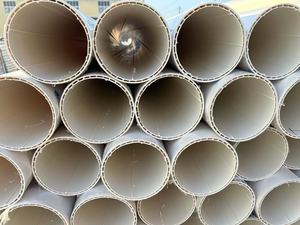 Le tuyau en <span class=keywords><strong>PVC</strong></span> durable Excellente résistance chimique Anti-Corrosion Caractéristiques écologiques pour l'ingénierie de drainage intérieur/extérieur - Product Image 6