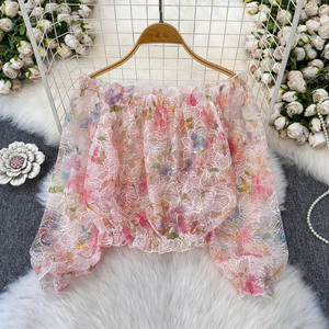 Camicie da <span class=keywords><strong>donna</strong></span> all'ingrosso estive 2026 alla francese monospalla a maniche lunghe con fiori 3D in rete, ampie e snellenti, versatili - Product Image 3