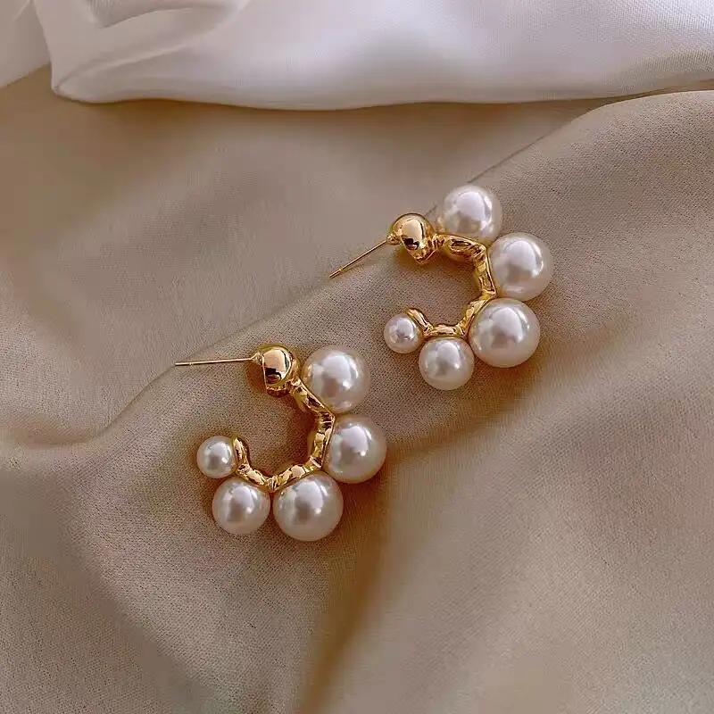 Hot Selling New Fashion Temperament S925 Silver Needle C Shaped Irregular Pearl Earrings