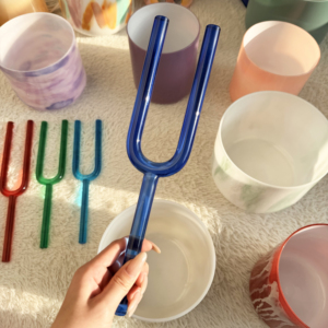 성공적인 16-20mm 순수 석영 싱잉 튜닝 포크 세트 차크라 밸런싱 사운드 힐링 크리스탈 디아파손 악기 케이스 - Product Image 1