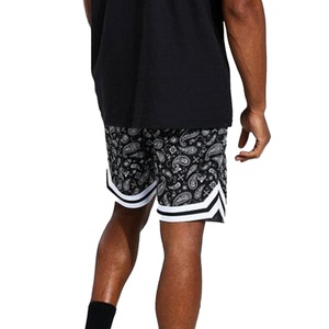 Shorts de basketball pour hommes en nylon et polyester, imprimé bandana, maille respirante, pour l'été – Vente en gros - Product Image 3