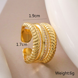 แหวนเซอร์คอนสีทอง18K ชุบทองแดงแฟชั่นสำหรับผู้หญิงแหวนแฟชั่นหรูหราน้ำหนักเบารูปทรงเรขาคณิต - Product Image 5
