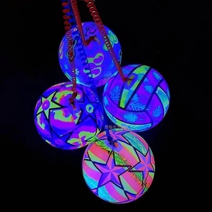 Ballon de plage lumineux LED gonflable de 9 pouces pour enfants, en caoutchouc rebondissant, qui brille dans le noir, idéal pour la <span class=keywords><strong>piscine</strong></span> - Product Image 3