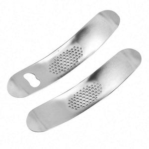 Outil de cuisine manuel, presse-ail en acier inoxydable avec logo personnalisé - Product Image 1