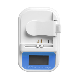 मोबाइल फोन और कैमरा एसी पोर्ट के लिए ओएम मल्टीफंक्शनल फास्ट यूनिवर्सल बैटरी चार्जर 6 ग्राम एलसीडी डिस्प्ले - Product Image 3