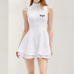 Nouvel arrivage de robes de tennis de golf respirantes à col montant et fermeture éclair pour femmes robe à plusieurs niveaux à la taille avec poche - Product Image 2