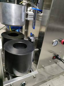 Machine de mise sous vide pour bouteilles en verre pour sauces piquantes à l'<span class=keywords><strong>ail</strong></span>, sauces tomates et sauces bœuf – Ligne de machines de capsulage - Product Image 2