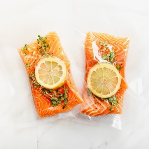 Sacs sous vide prédécoupés de 22cm * 500cm avec construction multicouche sans BPA pour la conservation des aliments - Product Image 3