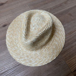 Chapeau Fedora classique à large bord en paille pour <span class=keywords><strong>femme</strong></span>, respirant, tissé, chapeau <span class=keywords><strong>de</strong></span> soleil d'été avec couronne encastrée, protection UV, chapeau Panama pour les vacances - Product Image 2