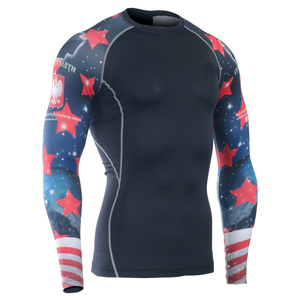 Vente en gros de rashguards MMA personnalisables sublimés, impression numérique, 85% polyester, 15% élasthanne, séchage rapide, respirant, manches longues, adultes - Product Image 1
