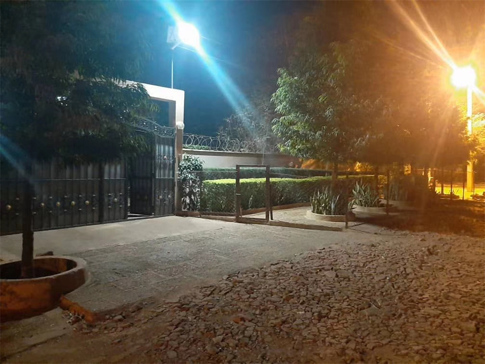 ABS Integrated Outdoor All In One LED Solar Street Light 50w 100w 150w 200w 250w 300w