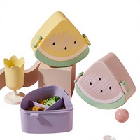 Boîte à lunch en plastique mignonne en forme de pastèque avec trois compartiments, compatible micro-ondes, portable pour les sorties printanières, conservation des fruits