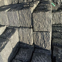 Vente en gros de cubes de granit noir pur pavé divisé pour allée moderne Solution de conception moderne