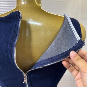 Haute qualité C6613 <span class=keywords><strong>Femme</strong></span> Denim 2 pièces ensemble sans manches boucle en métal Denim haut avec jambe large jean pantalon en gros 2025 <span class=keywords><strong>Femme</strong></span> Ensemble - Product Image 3