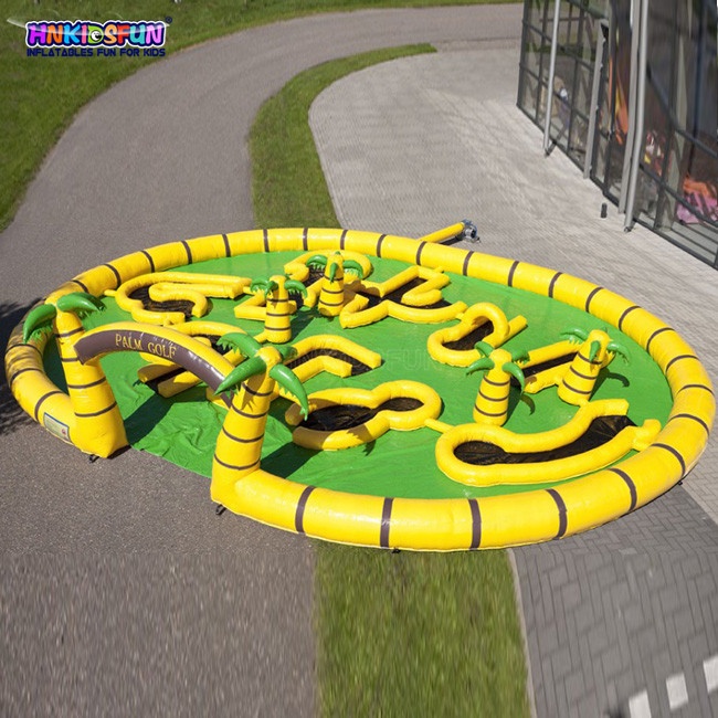 Mini parcours de golf gonflable
