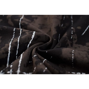 Camiseta de manga corta con cuello redondo para hombre, camiseta con estampado de líneas blancas abstractas y patrón de camuflaje - Product Image 5
