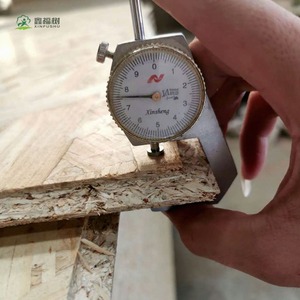 <span class=keywords><strong>Panneau</strong></span> <span class=keywords><strong>OSB</strong></span> en pin de <span class=keywords><strong>18</strong></span> <span class=keywords><strong>mm</strong></span> économique, imperméable et léger pour la construction de murs extérieurs généraux, marque Xinfushu Zero - Product Image 5