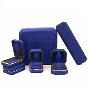 Jinsky 2024 thiết kế mới dẫn ánh sáng vòng boxs cao cấp hộp quà tặng năm mảnh đặt hộp - Product Image 5