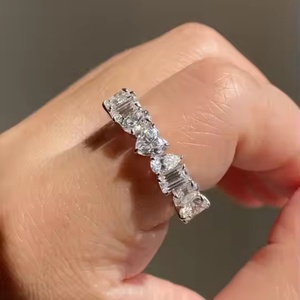 Anillos de Moissanita Multshape, Oro Sólido de 14k, Anillo de Eternidad de Moissanita de 0.3CT, Personalizable, Regalo de Aniversario, Uso Diario - Product Image 4