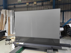 Pantalla de Proyección Motorizada Enrollable de <span class=keywords><strong>100</strong></span> <span class=keywords><strong>Pulgadas</strong></span> para <span class=keywords><strong>TV</strong></span> Láser, con Tensión para el Suelo, Rechaza la Luz Ambiental, Ultra Corta Distancia para Láser - Product Image 4