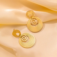 Boucles d'oreilles pendantes géométriques plaquées or 18 carats, texture pain, spirale texturée, pour usage quotidien et événements festifs