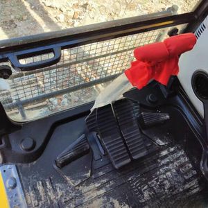 Pelles sur chenilles KOMATSU PC450 d'occasion en bon état/solution fiable pour des tâches de terrassement efficaces et précises - Product Image 6