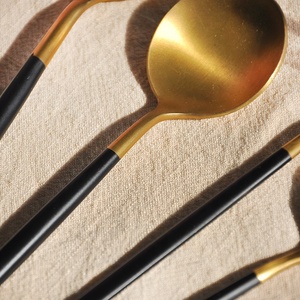 <span class=keywords><strong>Portugal</strong></span> <span class=keywords><strong>de</strong></span> metal Oro Negro mango largo cubiertos vajilla tenedor cuchara cuchillo para hotel <span class=keywords><strong>de</strong></span> las Partes - Product Image 5