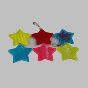 แผ่นสะท้อนแสงรูปดาวสำหรับคนเดินเท้า (KW113) - Product Image 2