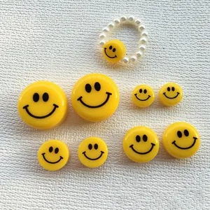Gran oferta de accesorios acrílicos con cuentas de cara <span class=keywords><strong>sonriente</strong></span> amarilla con agujero recto de Corea del Sur Diy para pendientes de mano, collar, anillo, cuentas sueltas - Product Image 1