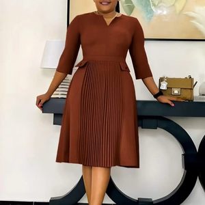 Robe africaine élégante et décontractée grande taille, manches trois quarts, plissée, couleur unie, robe de bureau formelle pour femme. - Product Image 4