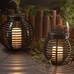 Lanterne à <span class=keywords><strong>bougie</strong></span> <span class=keywords><strong>solaire</strong></span> à flamme scintillante Lampe <span class=keywords><strong>solaire</strong></span> suspendue Éclairage décoratif extérieur pour terrasse de jardin - Product Image 1