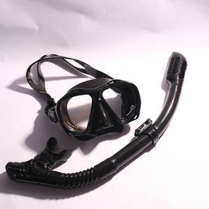 Máscara <span class=keywords><strong>de</strong></span> <span class=keywords><strong>buceo</strong></span> <span class=keywords><strong>de</strong></span> vidrio templado <span class=keywords><strong>con</strong></span> válvula <span class=keywords><strong>de</strong></span> <span class=keywords><strong>purga</strong></span> Anti-salpicaduras Boca <span class=keywords><strong>de</strong></span> silicona Juego <span class=keywords><strong>de</strong></span> máscara <span class=keywords><strong>de</strong></span> snorkel para <span class=keywords><strong>buceo</strong></span> para adultos - Product Image 4