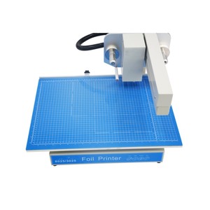 Machine de marquage à chaud <span class=keywords><strong>pneumatique</strong></span> automatique industrielle pour cartes de visite, invitations de mariage, impression de couvertures de livres en cuir - Product Image 2
