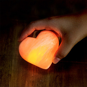 Lampe en <span class=keywords><strong>gypse</strong></span> blanc naturel, cristal de quartz rose, cœur sculpté, <span class=keywords><strong>pierre</strong></span> précieuse, style Feng Shui, faite à la main, décoration de Noël, semi-précieuse - Product Image 4
