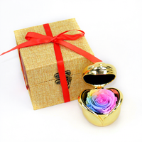 Boîte à bijoux en fer forgé avec rose éternelle faite à la main - Cadeau de la Saint-Valentin créatif, vente en gros transfrontalière Chine