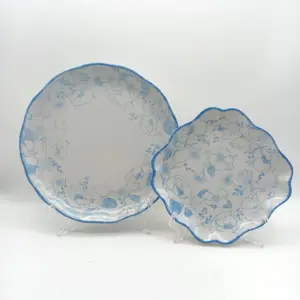 Çin tarzı dalga kenar ve mavi baskılı zarif desen porselen sofra takımı Set toptan özelleştirilebilir seramik Tablewares