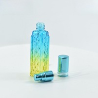 Vente en gros de flacons de parfum portables miniatures de 12 ml en verre dégradé avec bouchon à vis, impression sérigraphique, forme rectangulaire, diffuseur à roseaux