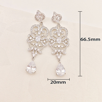 Pendientes de lujo estilo barroco bohemio vintage 2026 con circonitas cúbicas en forma de lágrima, ideales para novias, bodas, desfiles y bailes de graduación.