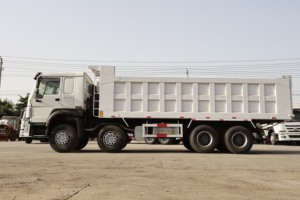 <span class=keywords><strong>Camion</strong></span> benne 8x4 de la China National Heavy Duty Truck Group, très demandé, pour le transport de déchets et de matériel de terrassement - Product Image 3