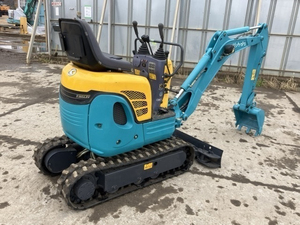 Mini-excavatrice Kubota d'occasion, modèle 2010, 1 à 2 tonnes, diesel, pour usage agricole, 80% neuve, mini-pelle d'occasion, excavatrice d'occasion. - Product Image 2