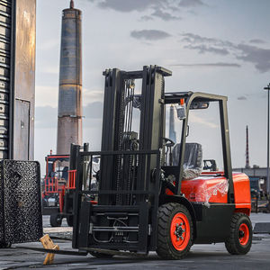 המחיר הטוב ביותר ce מוסמך איכות גבוהה yuntu יפן מנוע בעירה מלגזה משאית 4 x4 כל שטח 2.5ton קיבולת - Product Image 2