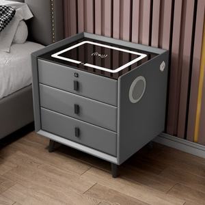 Mesita de Noche Moderna de Lujo con Tres Cajones y Carga Inalámbrica Inteligente, Mueble Multifuncional de Madera Maciza para Dormitorio de Hotel - Product Image 6