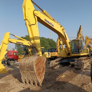 Équipement de construction lourd excavatrices utilisées Komatsu PC450 de haute qualité avec moteur central et composants de pompe à vendre - Product Image 1