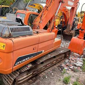 Excavateur DX300LC-9 DOOSAN d'occasion, grande chenille hydraulique lourde d'occasion, chenille hydraulique moyenne - Product Image 1