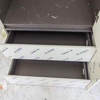 Armoire 4 portes en contreplaqué de qualité E0 avec double tiroir, design modulaire sans poignées, facile à assembler, idéale pour la chambre à coucher