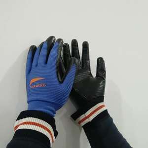 قذيفة البوليستر U3 ذات نوعية جيدة مع قفازات العمل الرخيصة المغلفة النتريل السلس - Product Image 3