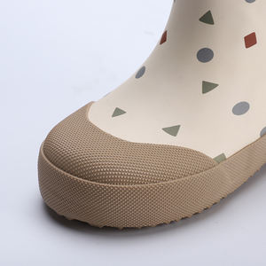 CS-21 커스텀 키즈 장화 | 패션 방수 부츠 이지 그립 핸들 | 남여 공용 유아 및 어린이 (ODM/OEM) - Product Image 3