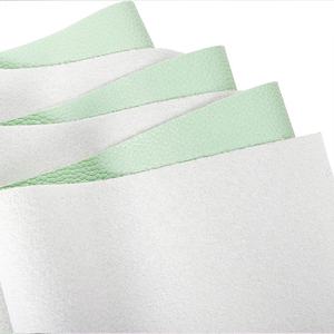 Vinyle synthétique enduit de PU résistant à l'abrasion en similicuir microfibre 1.2mm pour vêtements Football Textiles de maison Stretch Blackout - Product Image 3